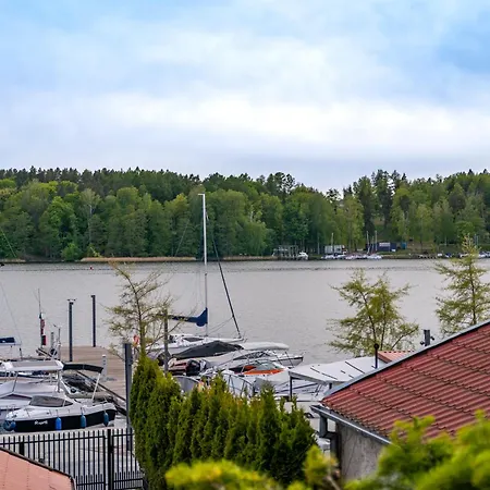 Od Strony Ulicy Kajki, Homestay *